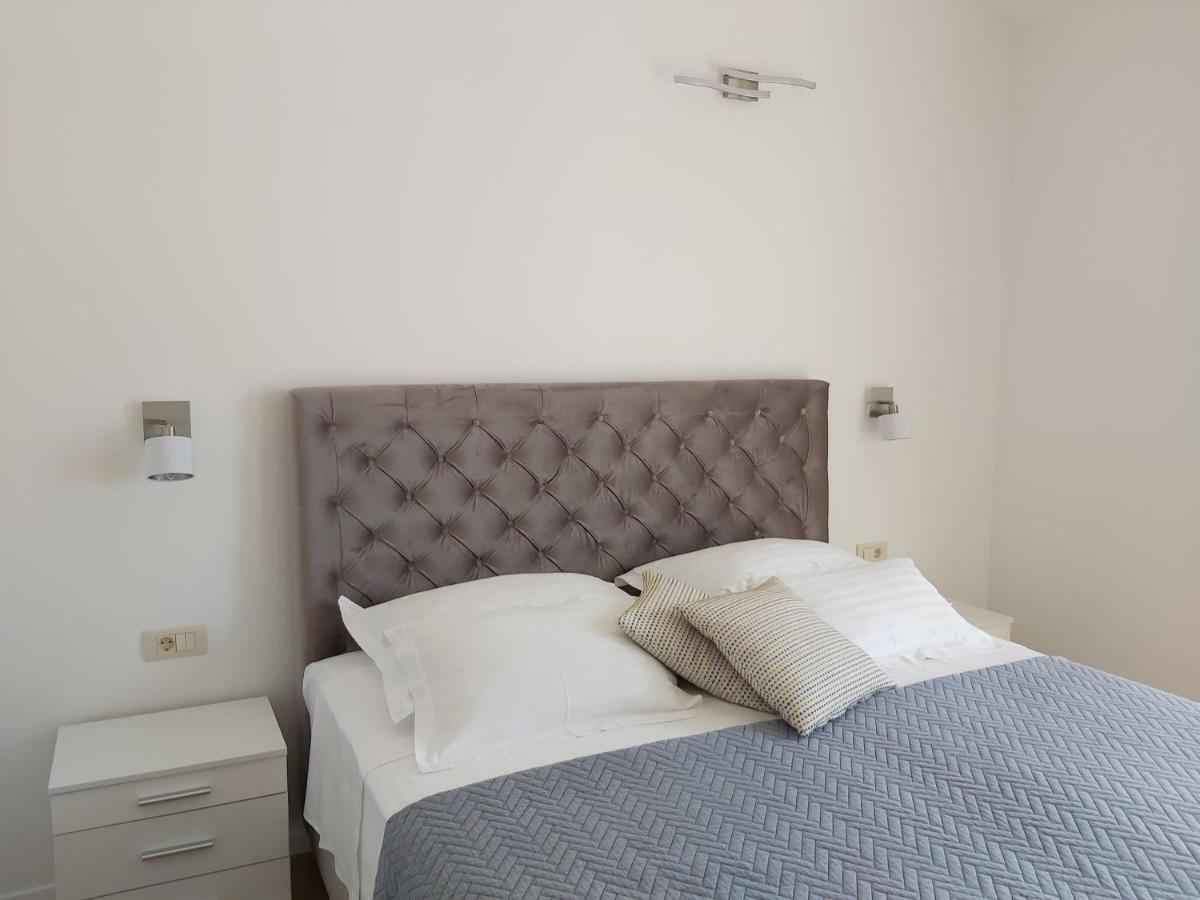 Apartments Marija Brela Luaran gambar