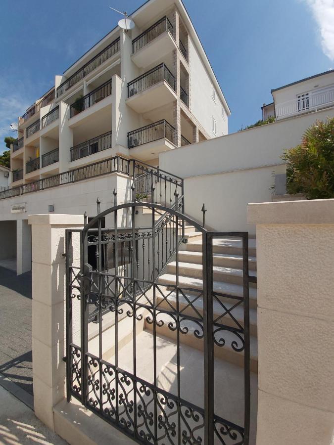 Apartments Marija Brela Luaran gambar