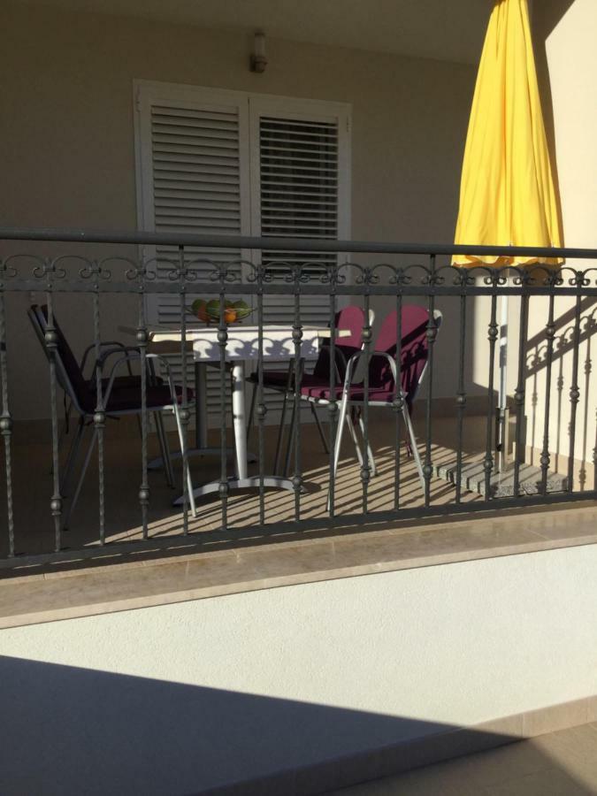 Apartments Marija Brela Luaran gambar