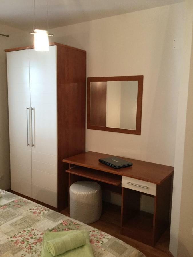 Apartments Marija Brela Luaran gambar